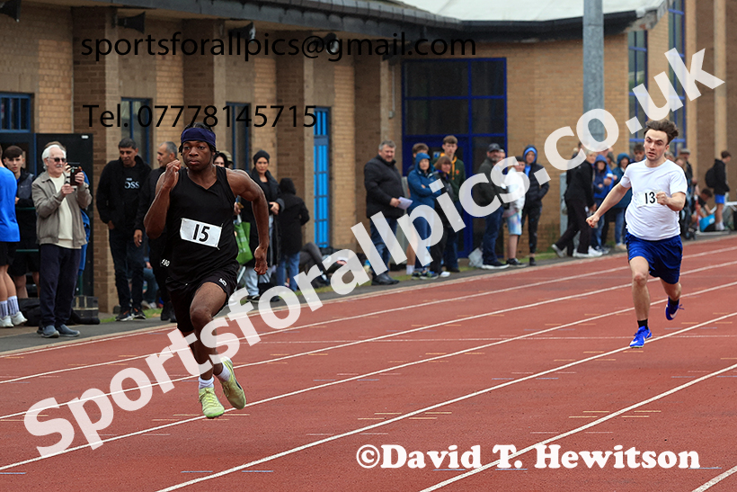 Boys 100 metres, 2025 Northumberland Schools Track and Fields, Wentworth, Hexham. Photo: David T. Hewitson/Sports for All Pics